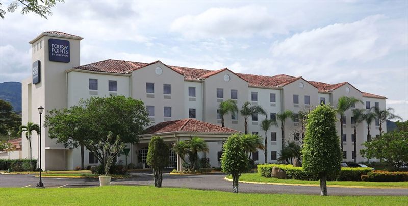 Fachada del Four Points by Sheraton San José